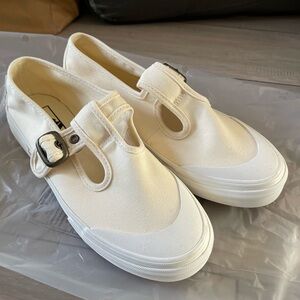 NEW Vans Style 93 Mary Jane Sneakers Shoes Buckle Cream White Canvas ,Womens